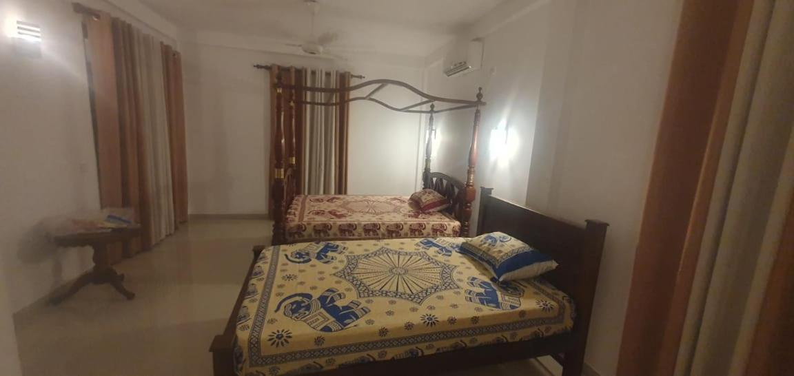 Ravi Place Unawatuna Kültér fotó