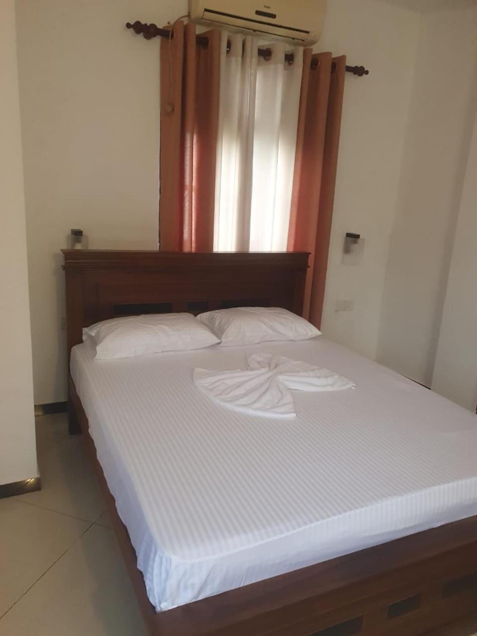 Ravi Place Unawatuna Kültér fotó